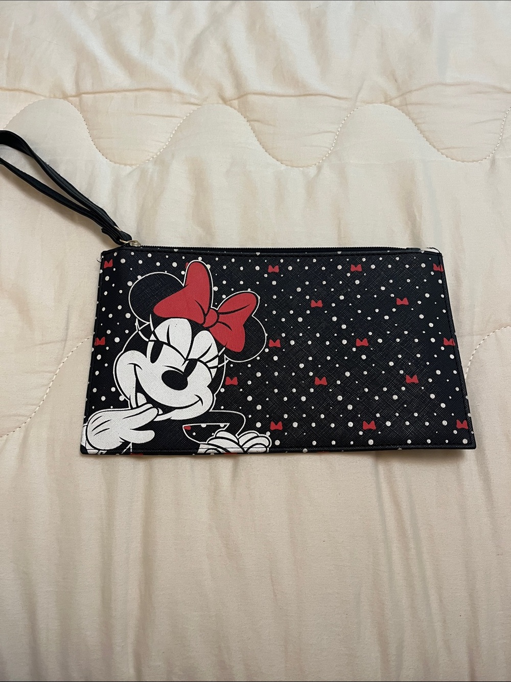 Minnie Mouse Wristlet Clutch
